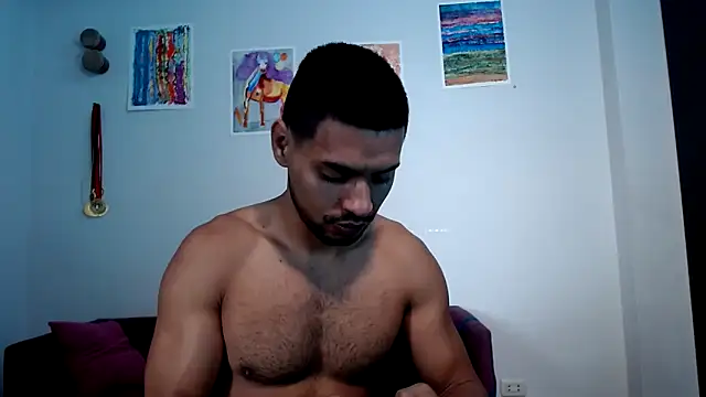 HOTLATINO2025 online show from 11-12-25, 03:16