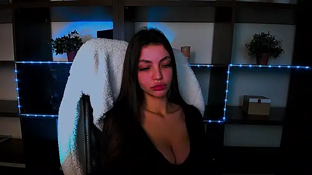 Lexi Jous online show from 03-17-25, 04:11