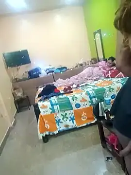 Snapshot of Divyajuicybigcock chatting on 09-23-25, 12:45 Divyajuicybigcock online show from 09-23-25, 12:45