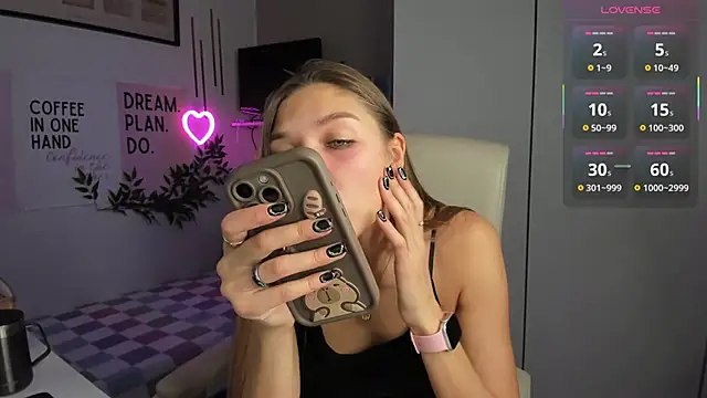 SofiaLolipop online show from 11-26-25, 01:44