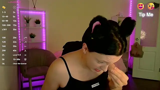 DianaRadrigo online show from 01-21-25, 07:26