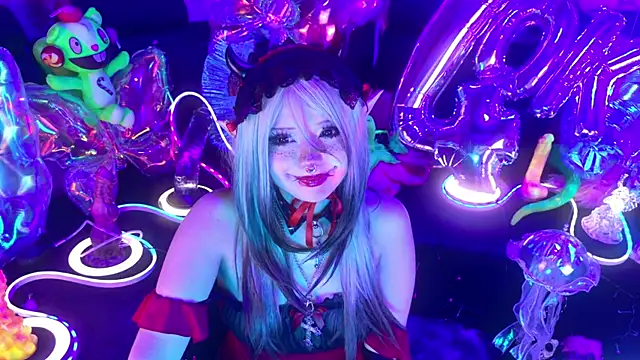 LaytonBox online show from 03-23-26, 03:45