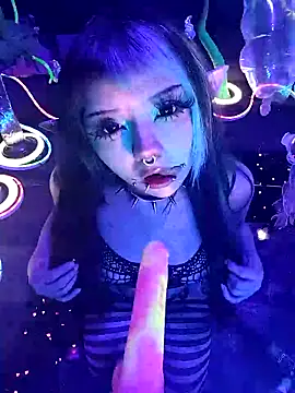 LaytonBox online show from 02-17-26, 06:38