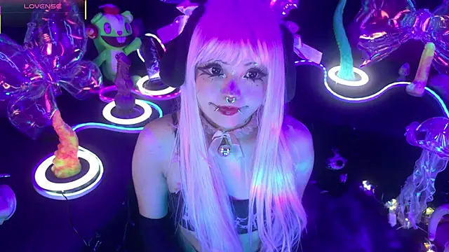 LaytonBox online show from 03-27-26, 01:23