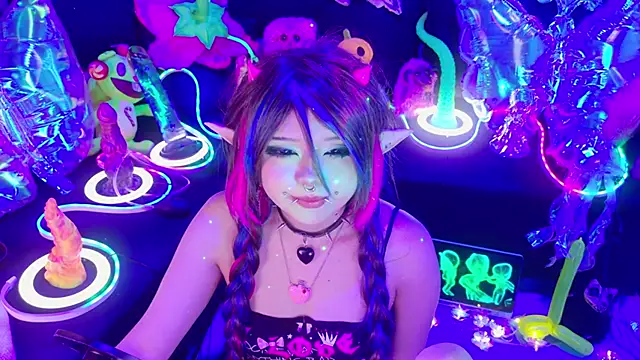 LaytonBox online show from 02-06-26, 02:24