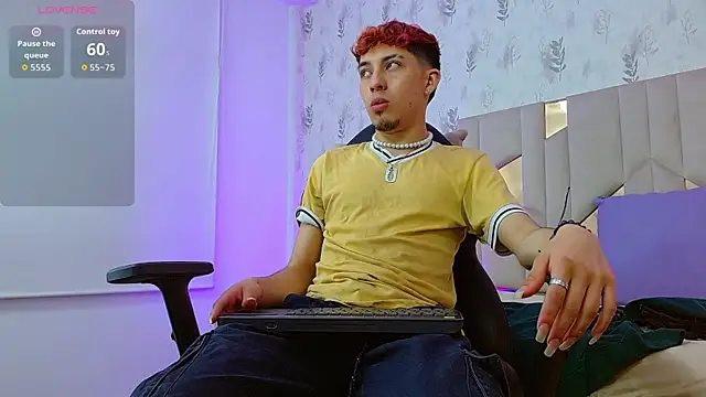 Axel tay online show from 09-28-25, 03:46