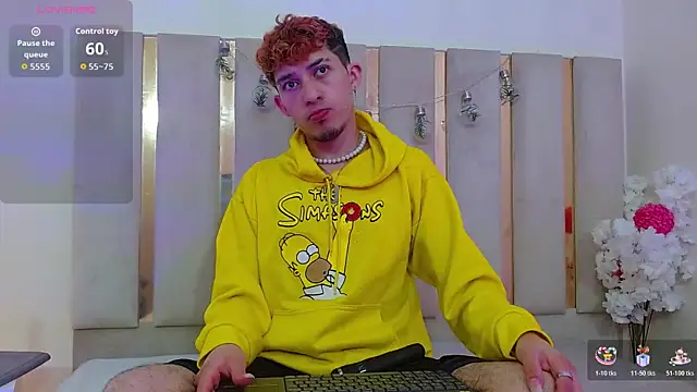 Axel tay online show from 10-20-25, 04:03