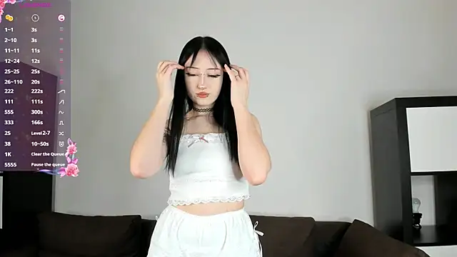 Snapshot of LorettaAngwin chatting on 02-02-25, 03:07 LorettaAngwin online show from 02-02-25, 03:07