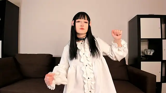 Snapshot of LorettaAngwin chatting on 01-18-25, 11:11 LorettaAngwin online show from 01-18-25, 11:11