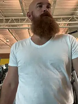 Snapshot of 32XRedBeard chatting on 03-18-25, 01:44 32XRedBeard online show from 03-18-25, 01:44