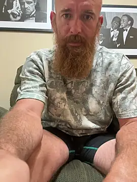 Snapshot of 32XRedBeard chatting on 05-23-26, 11:09 32XRedBeard online show from 05-23-26, 11:09
