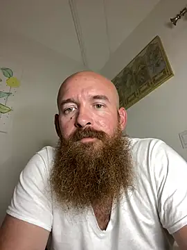 Snapshot of 32XRedBeard chatting on 02-12-25, 09:54 32XRedBeard online show from 02-12-25, 09:54