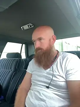 Snapshot of 32XRedBeard chatting on 02-11-25, 12:25 32XRedBeard online show from 02-11-25, 12:25