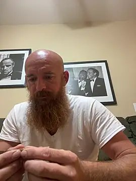 Snapshot of 32XRedBeard chatting on 06-07-26, 10:09 32XRedBeard online show from 06-07-26, 10:09