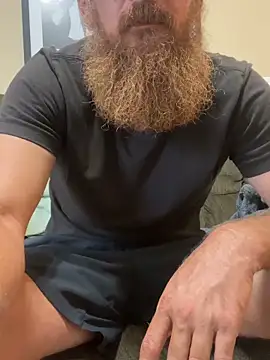 Snapshot of 32XRedBeard chatting on 05-31-26, 09:37 32XRedBeard online show from 05-31-26, 09:37