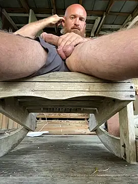 Snapshot of 32XRedBeard chatting on 10-14-25, 10:09 32XRedBeard online show from 10-14-25, 10:09