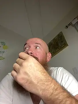 Snapshot of 32XRedBeard chatting on 01-31-25, 03:11 32XRedBeard online show from 01-31-25, 03:11