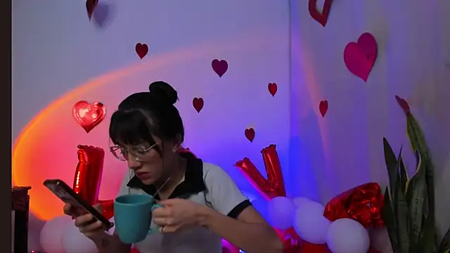 Snapshot of GABBYMORGAN chatting on 02-18-25, 10:38 GABBYMORGAN online show from 02-18-25, 10:38