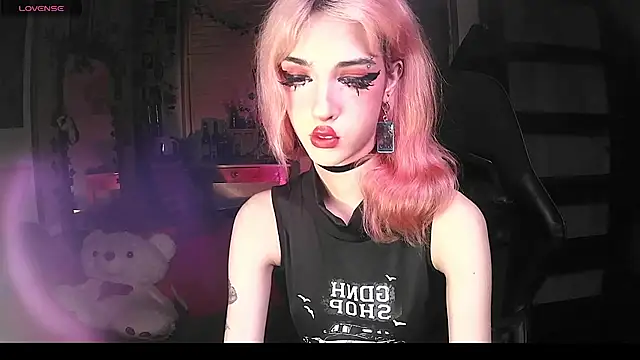 Ink  pleasure online show from 09-20-25, 11:54
