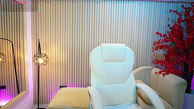 Emma Walkerr  online show from 09-18-25, 07:06