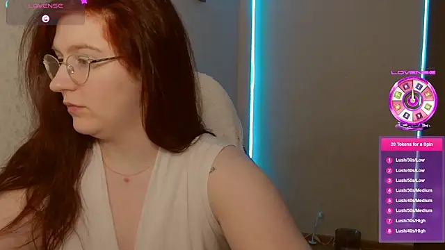 LesyaOxi online show from 01-19-25, 05:37