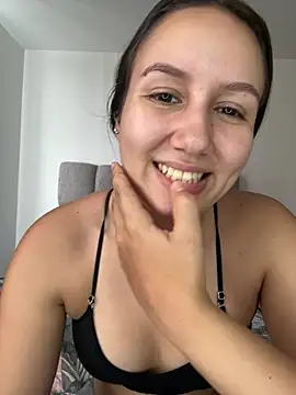 Jullya x online show from 04-29-26, 08:37