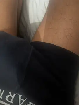 mdnn77 online show from 02-19-25, 02:23