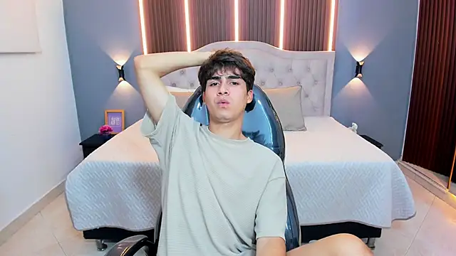 Tommy18   online show from 02-03-26, 06:22