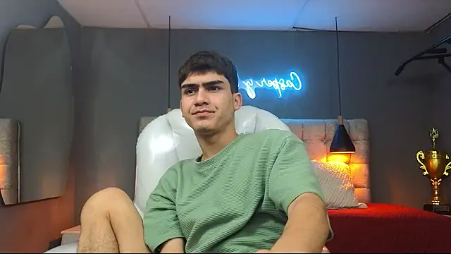 Tommy18   online show from 02-25-25, 05:41