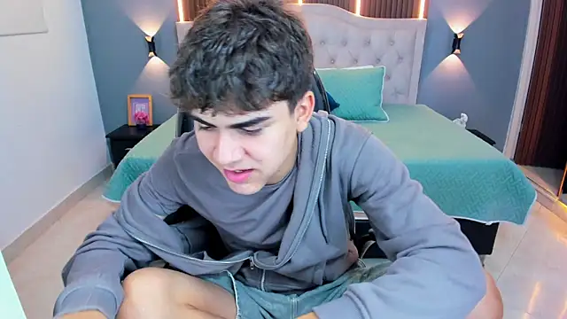 Tommy18   online show from 03-01-26, 03:28