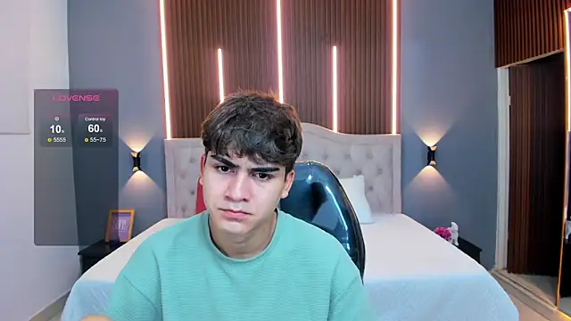 Tommy18   online show from 11-22-25, 03:38