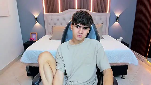 Tommy18   online show from 03-18-26, 03:31