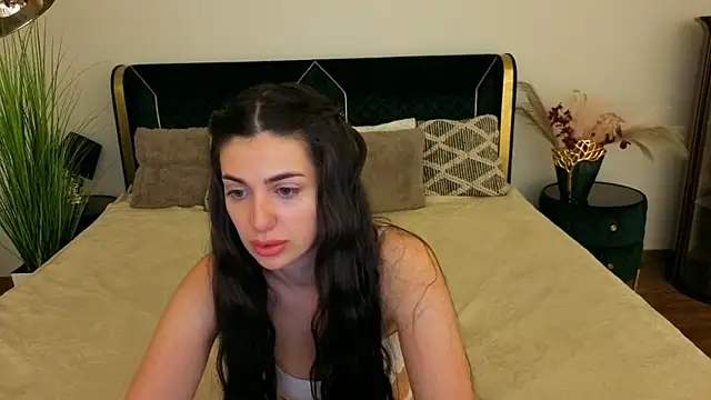 Snapshot of ArielGemme chatting on 04-29-26, 05:30 ArielGemme online show from 04-29-26, 05:30