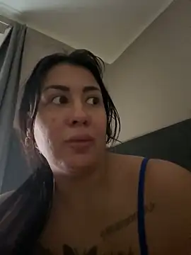 Snapshot of MelissathequeenOff chatting on 02-26-25, 03:43 MelissathequeenOff online show from 02-26-25, 03:43