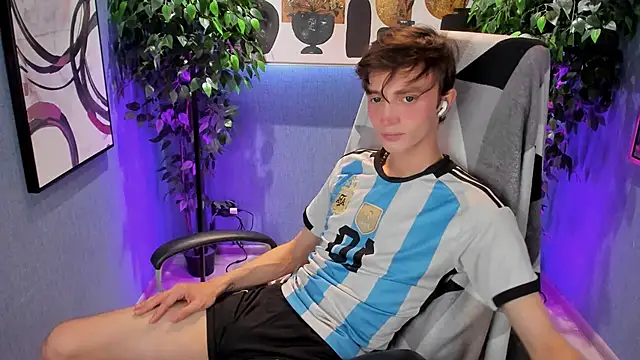 John Weasley online show from 09-12-25, 08:19