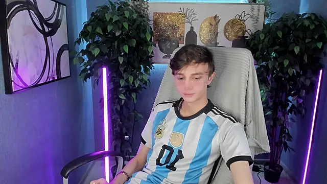 John Weasley online show from 11-04-25, 01:15