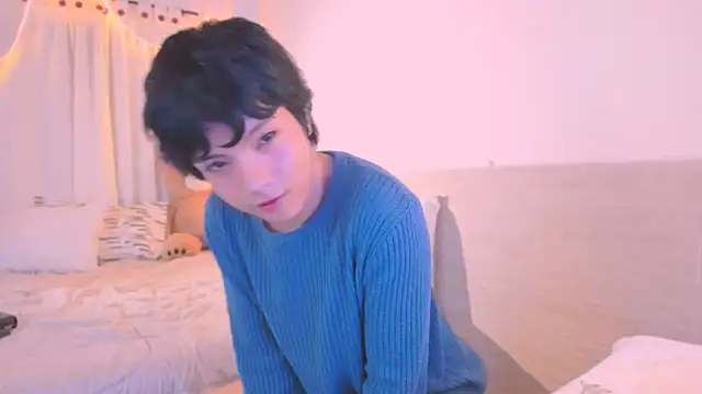 Snapshot of AllanYong18 chatting on 11-06-25, 05:22 AllanYong18 online show from 11-06-25, 05:22