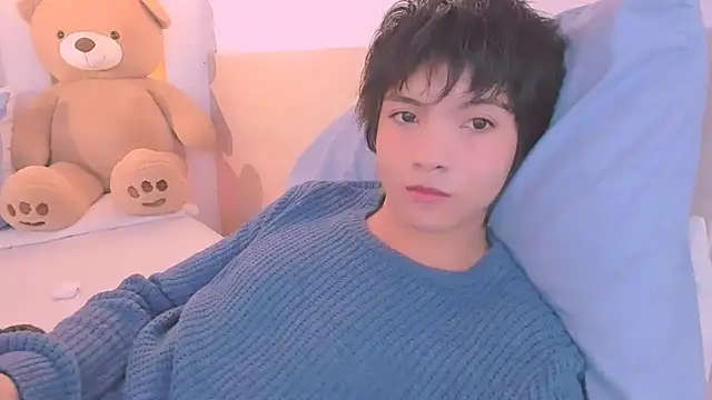 Snapshot of AllanYong18 chatting on 01-09-26, 12:56 AllanYong18 online show from 01-09-26, 12:56