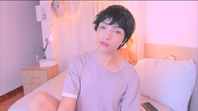 Snapshot of AllanYong18 chatting on 11-01-25, 10:53 AllanYong18 online show from 11-01-25, 10:53