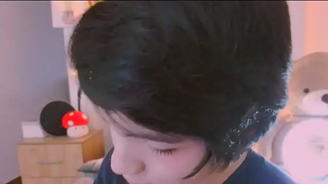 AllanYong18 online show from 03-28-26, 11:33