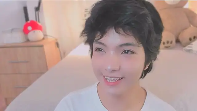 AllanYong18 online show from 02-21-26, 01:35