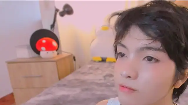 AllanYong18 online show from 03-12-26, 02:54