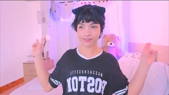 Snapshot of AllanYong18 chatting on 11-02-25, 03:17 AllanYong18 online show from 11-02-25, 03:17