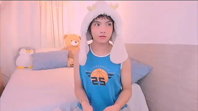 Snapshot of AllanYong18 chatting on 01-15-26, 05:22 AllanYong18 online show from 01-15-26, 05:22