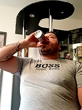 Snapshot of BogdanAlan chatting on 02-28-25, 03:15 BogdanAlan online show from 02-28-25, 03:15