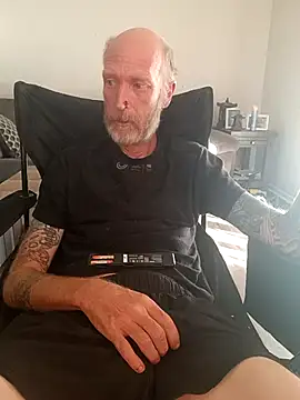 Snapshot of filthymind619 chatting on 10-13-25, 02:18 filthymind619 online show from 10-13-25, 02:18