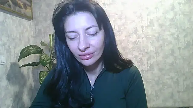 Snapshot of LissaBlossom chatting on 10-09-25, 03:56 LissaBlossom online show from 10-09-25, 03:56
