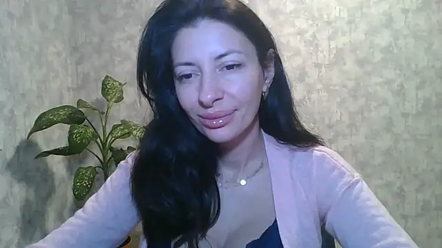 Snapshot of LissaBlossom chatting on 09-17-25, 04:25 LissaBlossom online show from 09-17-25, 04:25