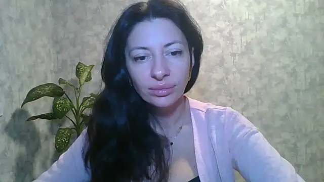 Snapshot of LissaBlossom chatting on 09-19-25, 03:21 LissaBlossom online show from 09-19-25, 03:21