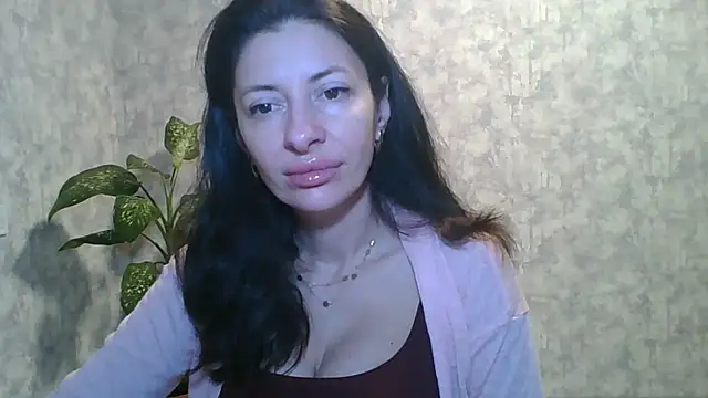 Snapshot of LissaBlossom chatting on 09-18-25, 04:37 LissaBlossom online show from 09-18-25, 04:37